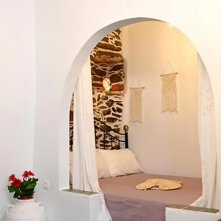 Σπίτι διακοπών House On The Island