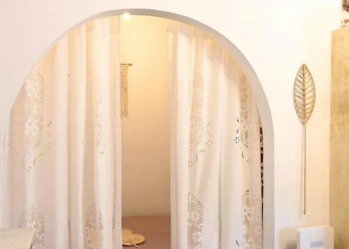 House On The Island * Kythnos