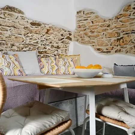 House On The Island *